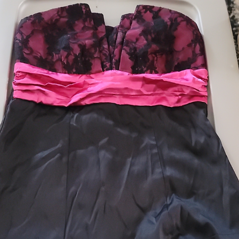 Studio Y Black and Pink Lace Crop Top